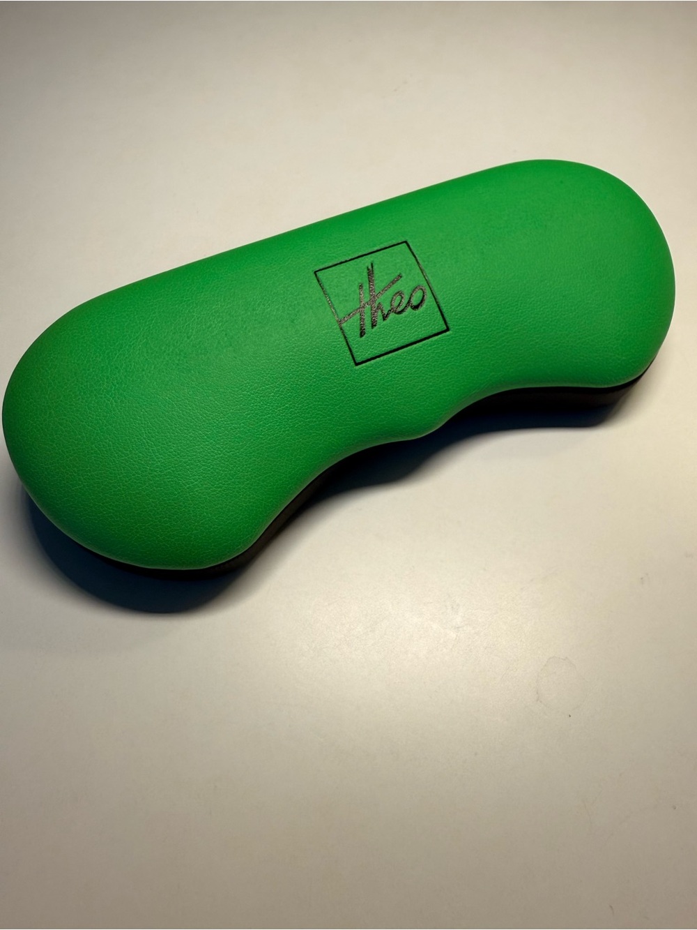 THEO Neon Green Eyewear BELGIUM Eyeglass Sunglass CASE ONLY Clam Shell